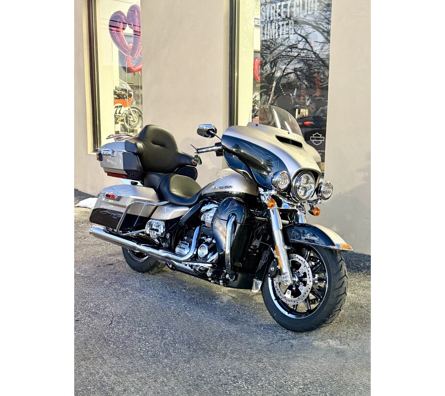 2018 Harley-Davidson® Ultra Limited Low FLHTKL - LOW MILEAGE
