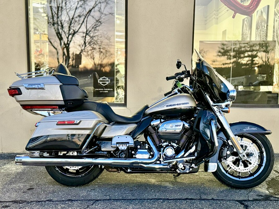 2018 Harley-Davidson® Ultra Limited Low FLHTKL - LOW MILEAGE
