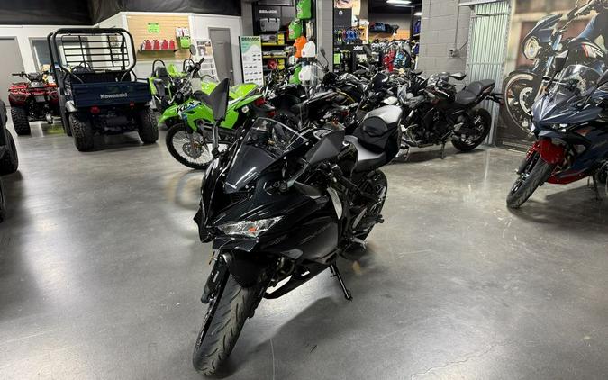 2025 Kawasaki NINJA® ZX™-4R ABS