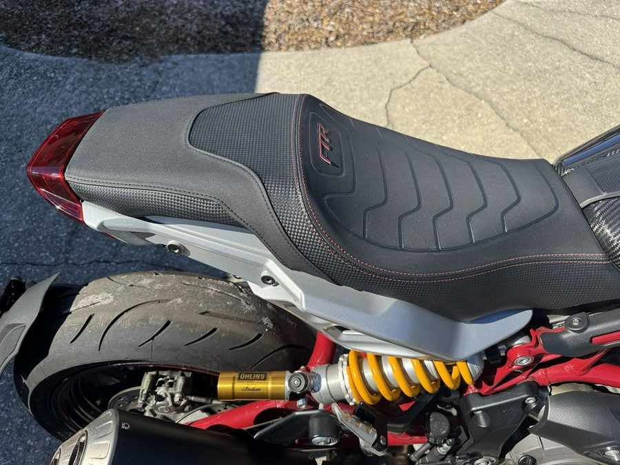 2022 Indian Motorcycle® FTR R Carbon Carbon Fiber