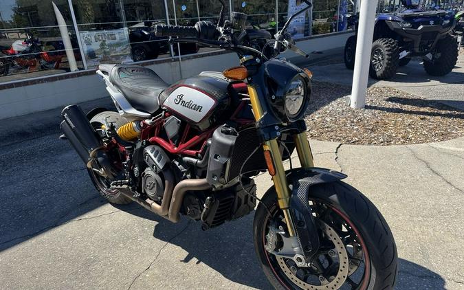 2022 Indian Motorcycle® FTR R Carbon Carbon Fiber