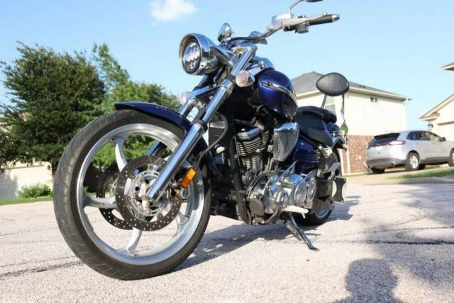 2014 Yamaha XV19CSEL/C Raider S