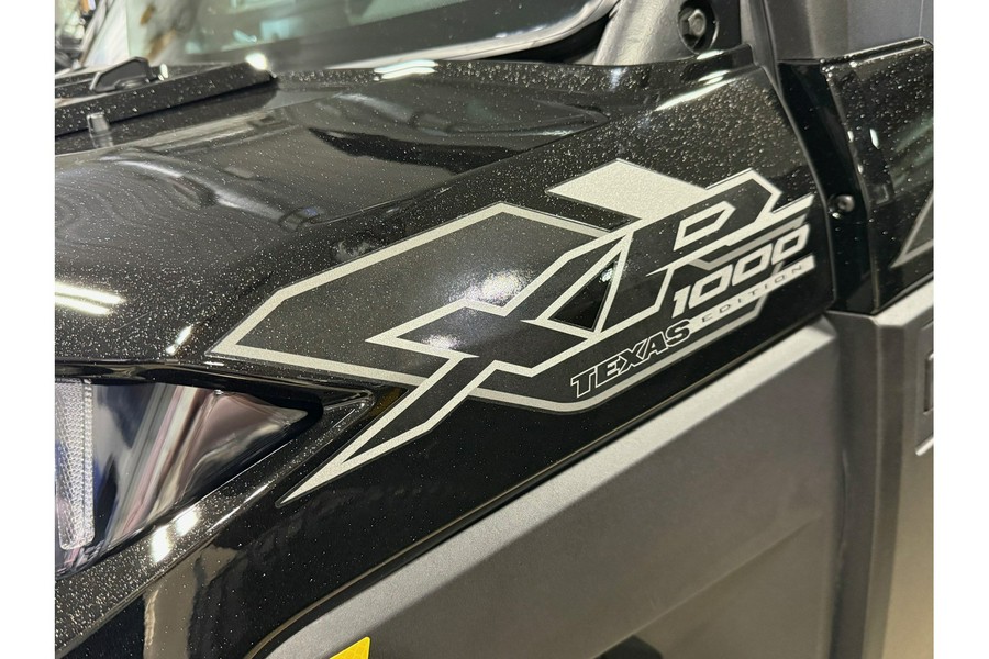 2026 Polaris Ranger Crew® XP 1000 NorthStar EditionTexas Edition (Shown with optional box extender.)