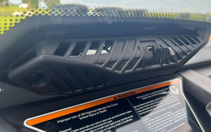 2024 Can-Am® Commander MAX XT 1000R