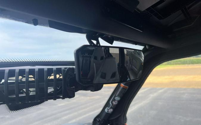 2024 Can-Am® Commander MAX XT 1000R