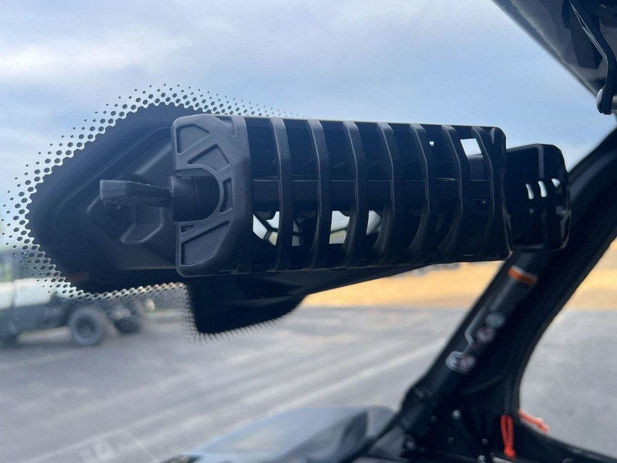 2024 Can-Am® Commander MAX XT 1000R
