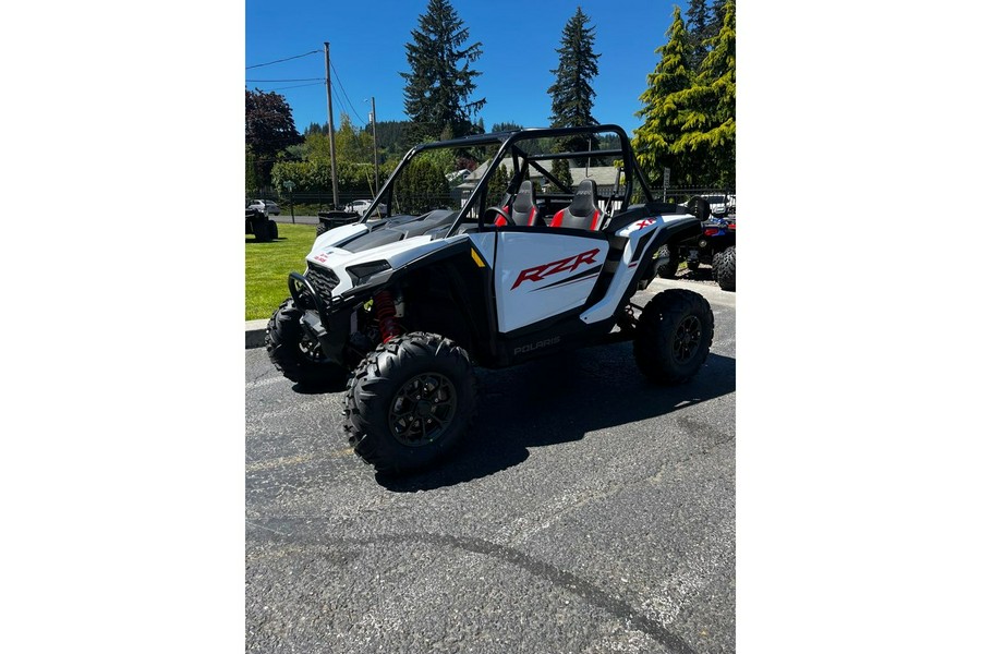 2024 Polaris Industries RZR XP 1000 Sport White Lightning