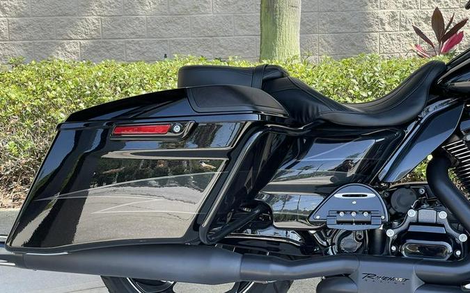 2017 Harley-Davidson® FLHXSE - CVO™ Street Glide®