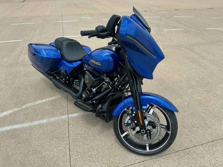 2024 Harley-Davidson Street Glide® Blue Burst