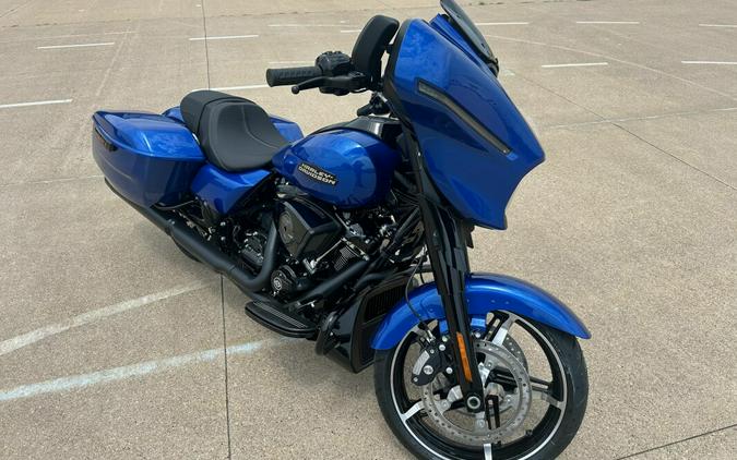 2024 Harley-Davidson Street Glide® Blue Burst