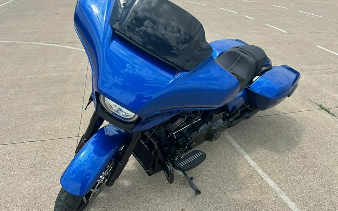 2024 Harley-Davidson Street Glide® Blue Burst