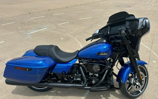 2024 Harley-Davidson Street Glide® Blue Burst