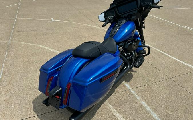 2024 Harley-Davidson Street Glide® Blue Burst