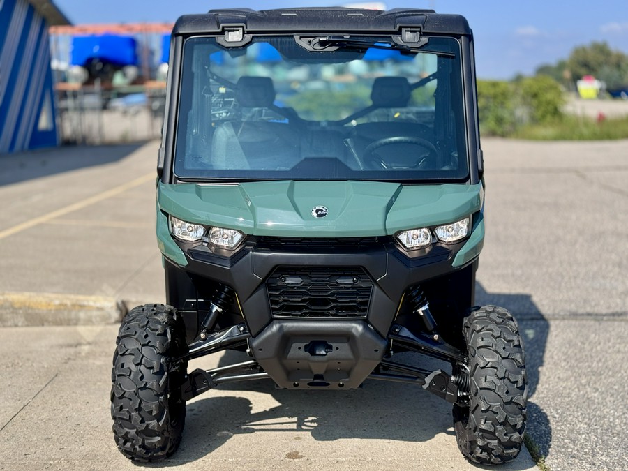 2026 Can-Am Defender DPS CAB HD9