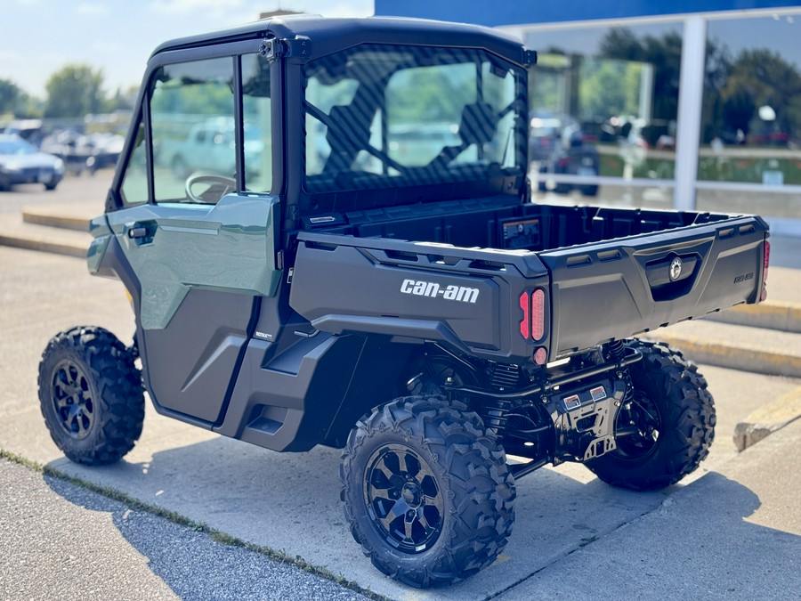 2026 Can-Am Defender DPS CAB HD9