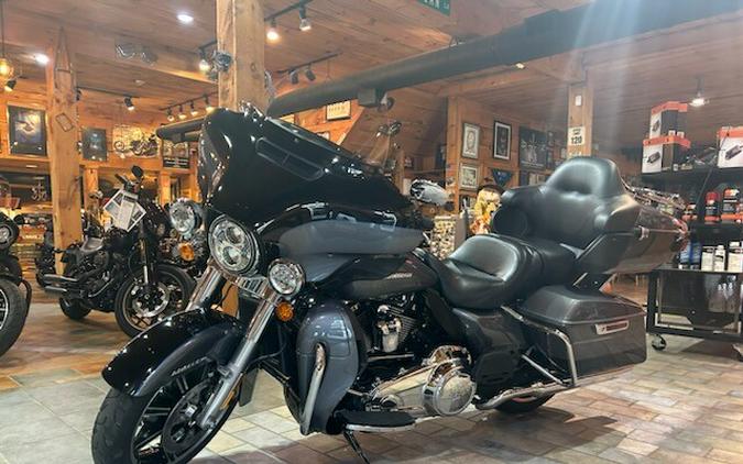 2021 Harley-Davidson Ultra Limited Gauntlet Gray Metallic/Vivid Black