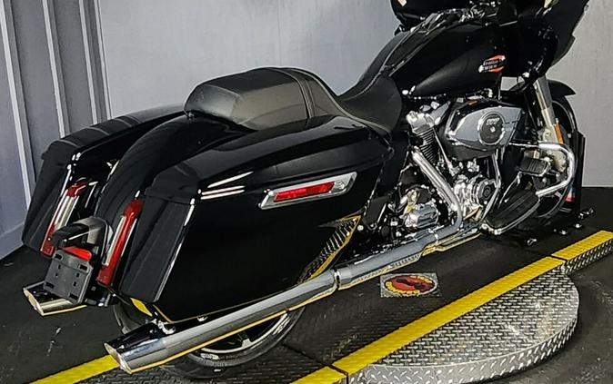 2024 Harley-Davidson Road Glide® FLTRX VIVID BLACK