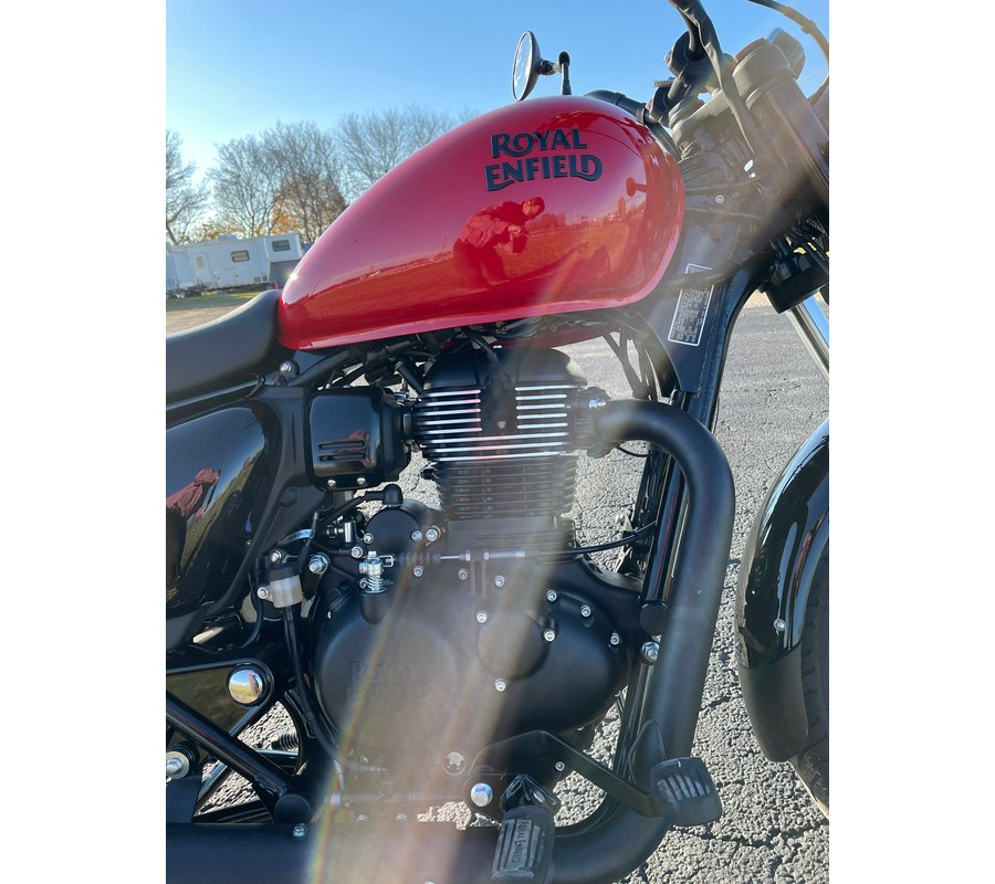 2023 Royal Enfield Meteor 350 - FIREBALL RED