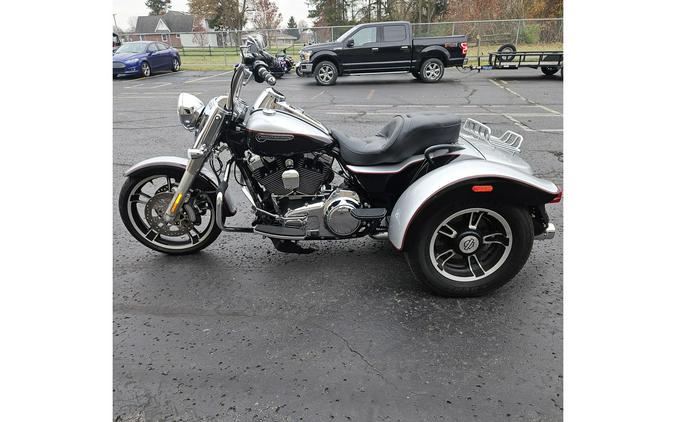 2015 Harley-Davidson® FREEWHEELER