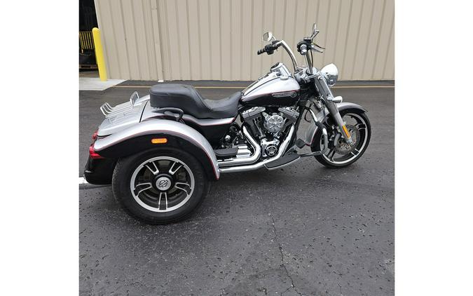 2015 Harley-Davidson® FREEWHEELER