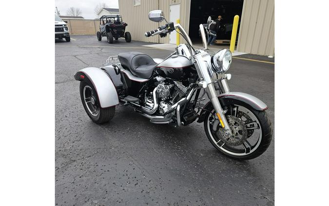 2015 Harley-Davidson® FREEWHEELER