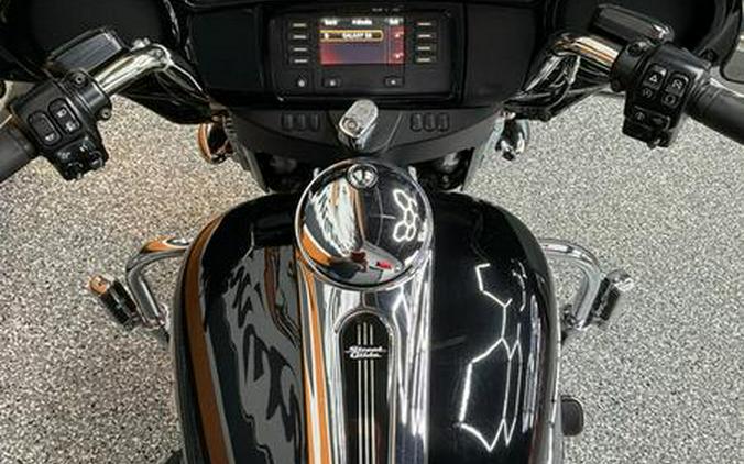 2017 Harley-Davidson® FLHX - Street Glide®