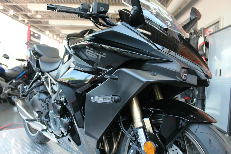 2024 Suzuki GSX-S 1000GT+