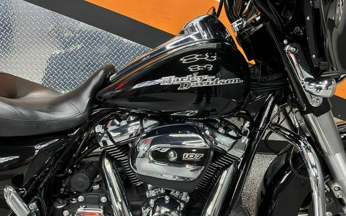 2017 Harley-Davidson® FLHXS - Street Glide® Special