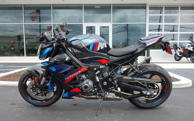 2024 BMW M1000R