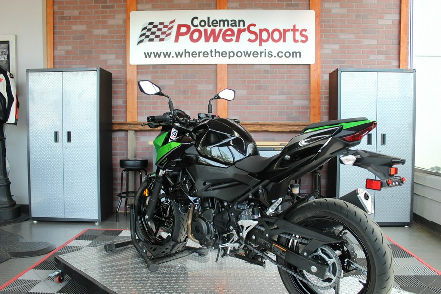 2022 Kawasaki Z400 ABS