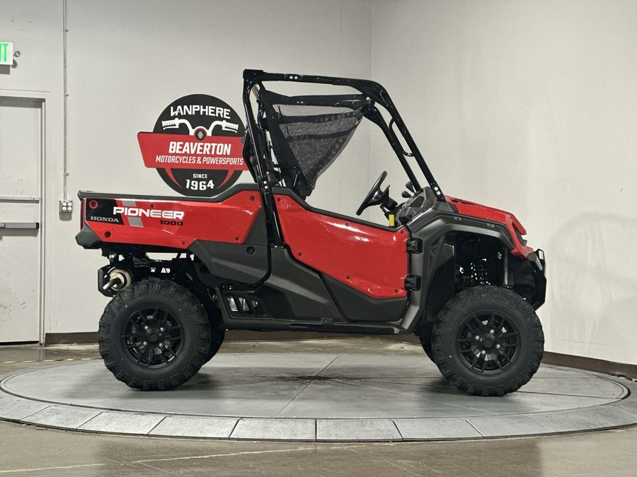 2025 Honda Pioneer 1000 Deluxe