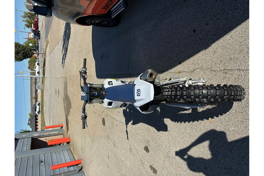 2025 Husqvarna Motorcycles FC 250 DEMO! $9,299.65 OTD W/O TRADE!
