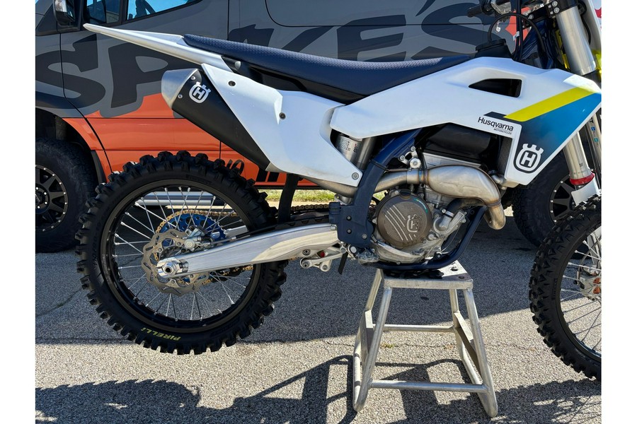 2025 Husqvarna Motorcycles FC 250 DEMO! $9,299.65 OTD W/O TRADE!