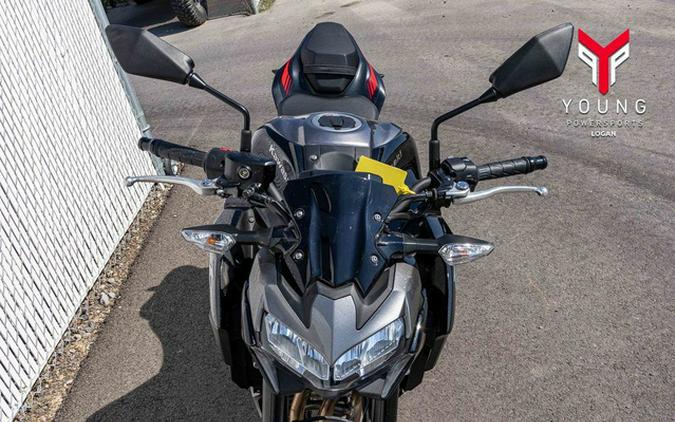 2023 Kawasaki Z900 ABS Metallic Black/Graphite Gray/Flat Black