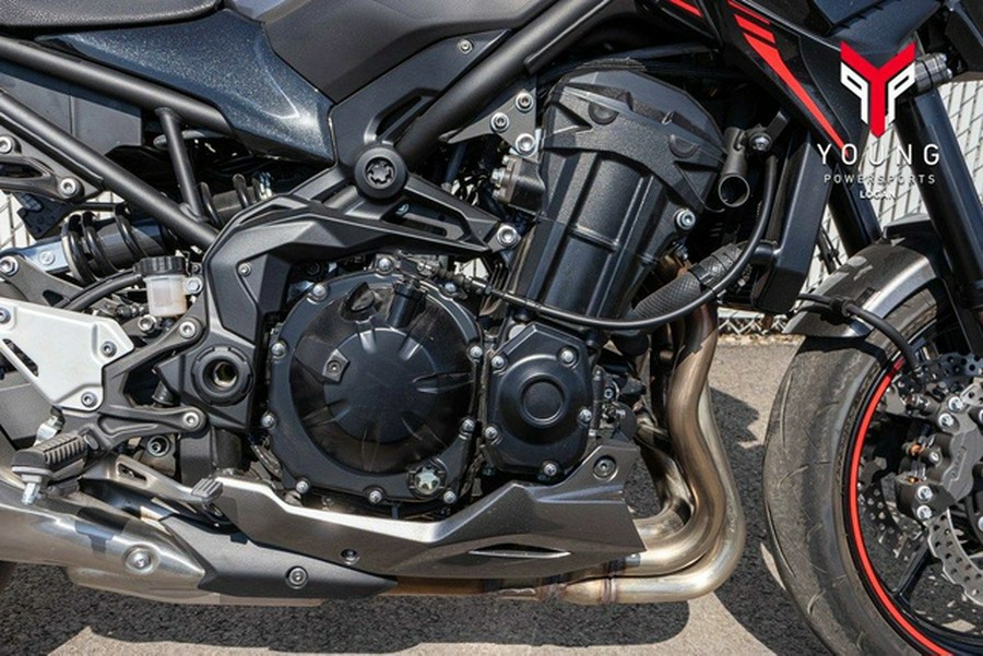 2023 Kawasaki Z900 ABS Metallic Black/Graphite Gray/Flat Black