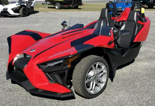 2021 Polaris Slingshot SL Review: With AutoDrive and Paddle Shifters