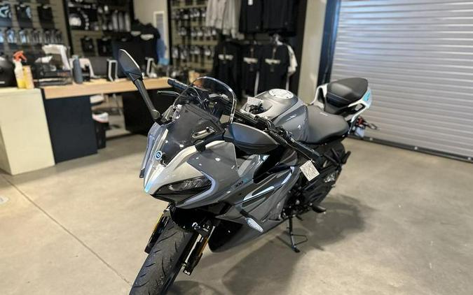 2023 CFMoto 300SS CF300-3US