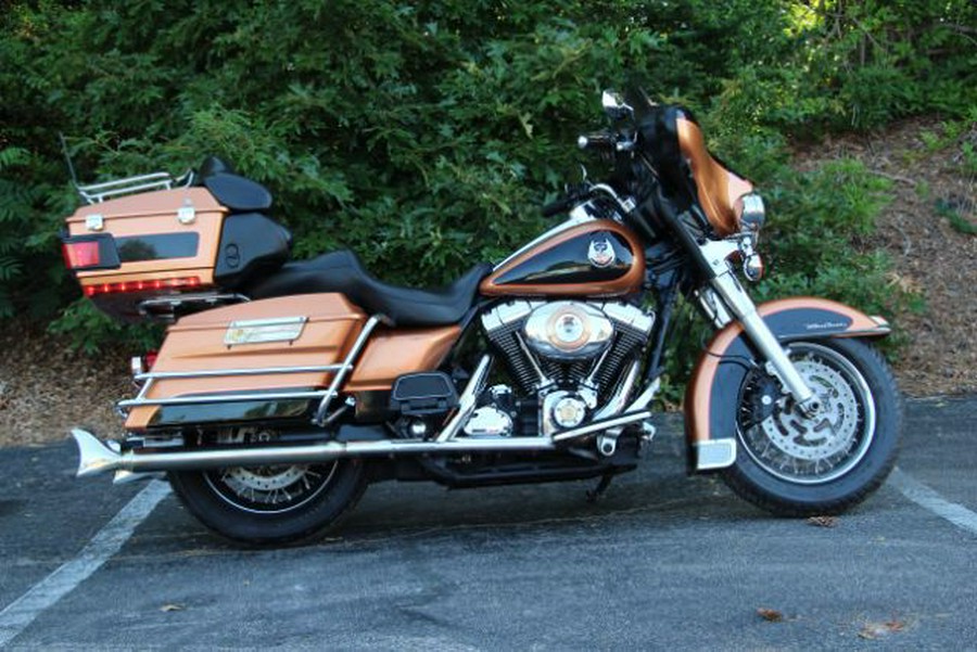 2008 Harley-Davidson® FLHTCU ANV