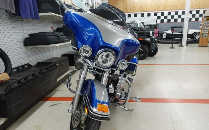 2009 Harley-Davidson® FLHTCU - Ultra Classic® Electra Glide®