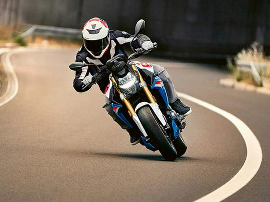 2024 BMW F 900 R