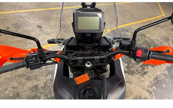 2025 KTM Adventure 390 R