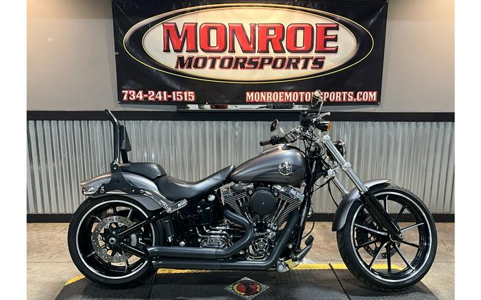 2016 Harley-Davidson® BREAKOUT