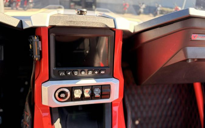 2023 Slingshot ROUSH MANUAL RACETRACK RED ROUSH Edition