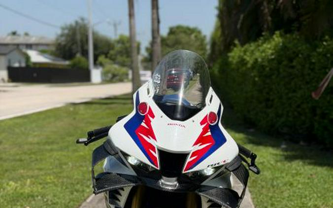 2022 Honda CBR1000RR-R Fireblade SP