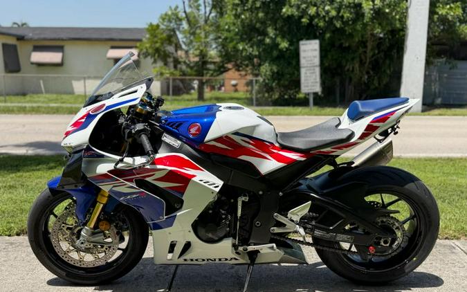 2022 Honda CBR1000RR-R Fireblade SP
