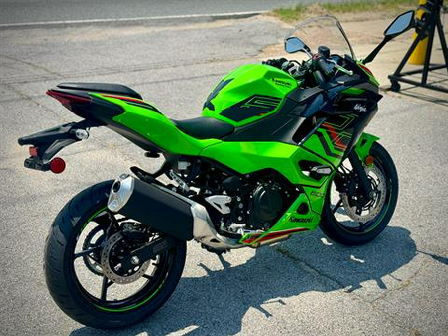 2024 Kawasaki Ninja 500 KRT Edition SE ABS