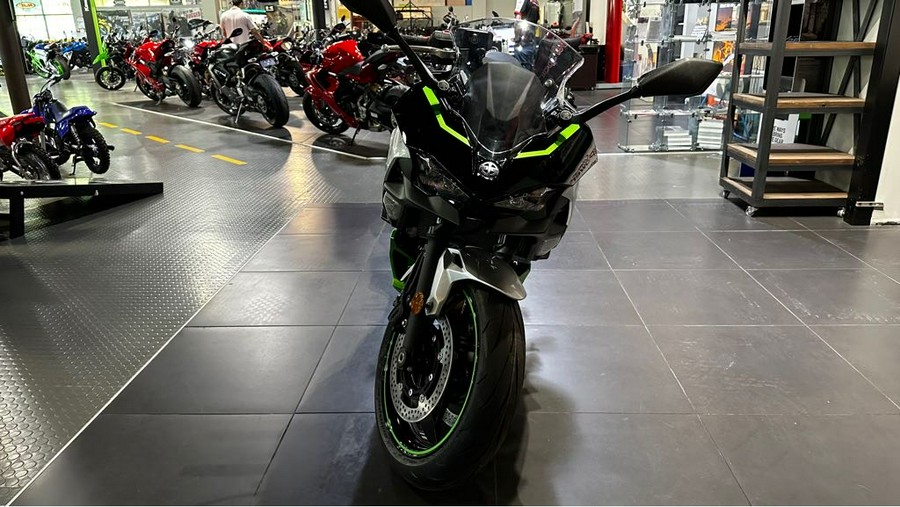 2024 Kawasaki Ninja® 7 Hybrid ABS