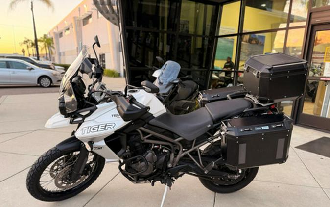 2019 Triumph Tiger 800 XCx Crystal White XCx