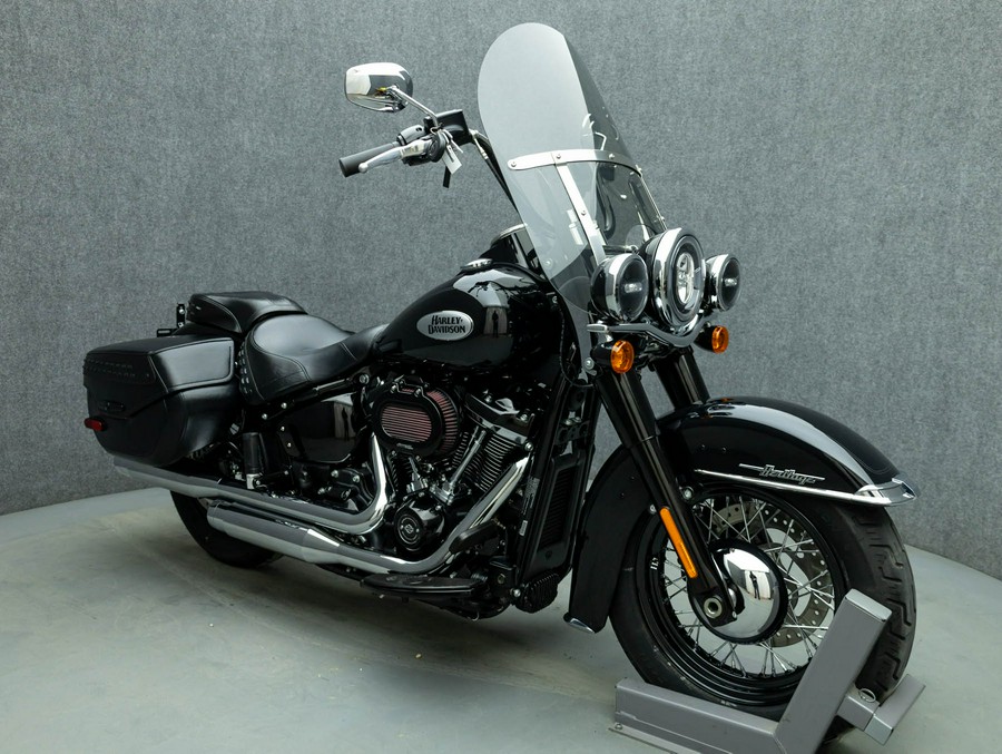 2021 HARLEY DAVIDSON FLHCS HERITAGE CLASSIC 114 W/ABS