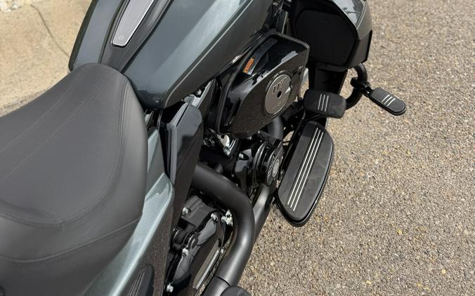 2026 Harley-Davidson Street Glide 3 Limited Iron Horse Metallic Chrome Trim